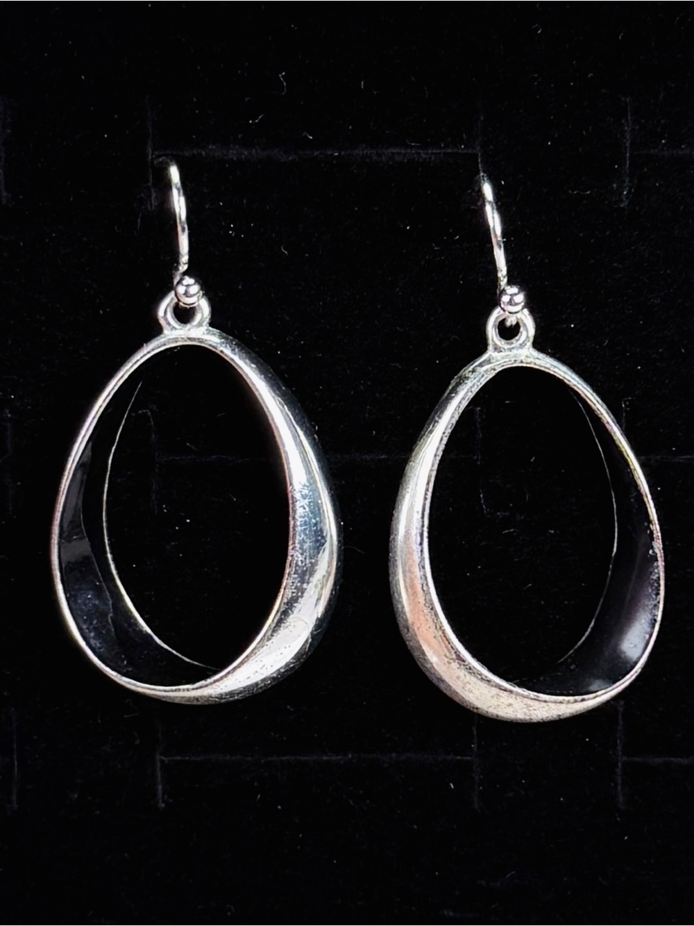 Vintage Silvertone and black minimalist weighted pierced earrings
